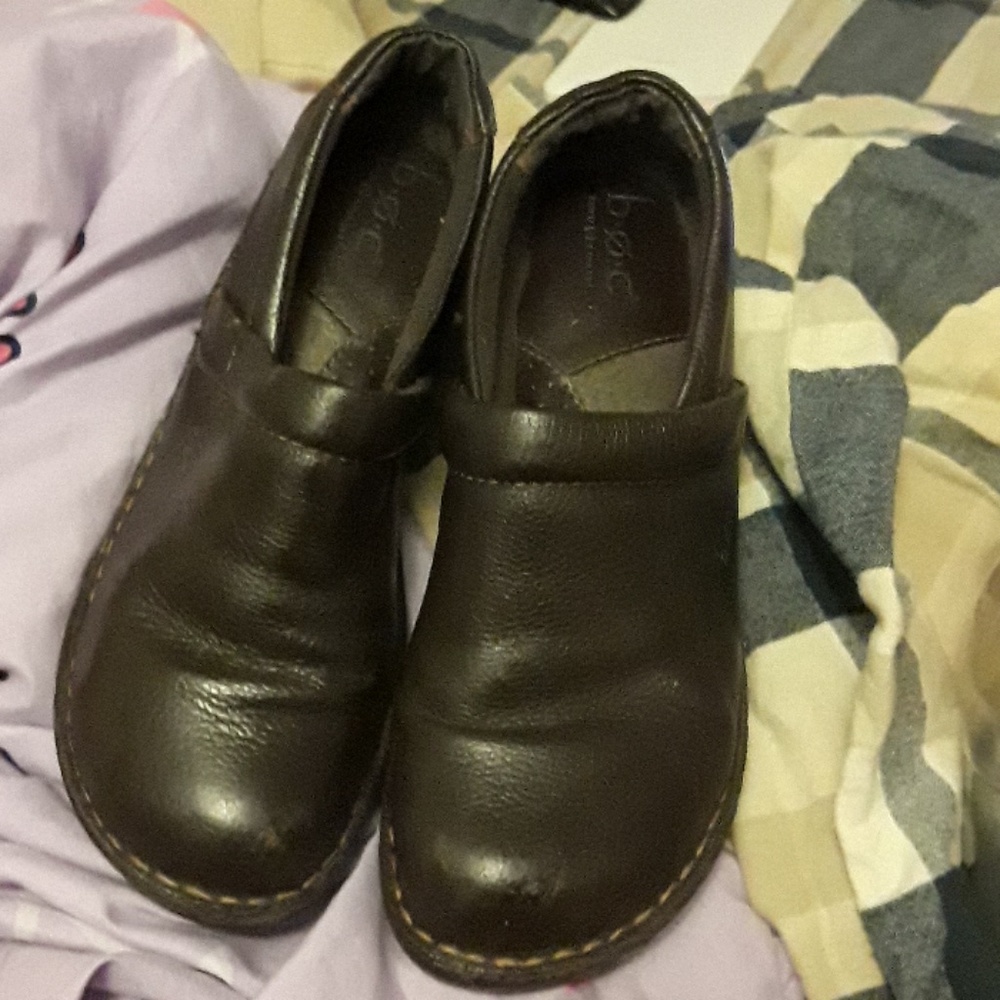 Nursing shoes
